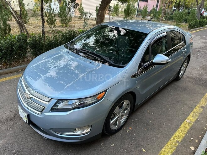 Chevrolet Volt-8