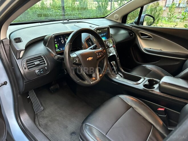 Chevrolet Volt-10