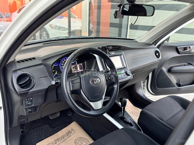 Toyota Corolla Fielder-15