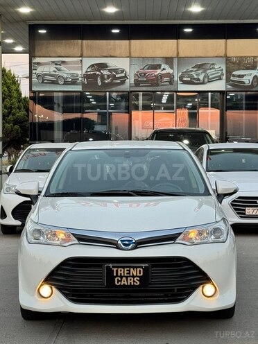 Toyota Corolla Fielder-3