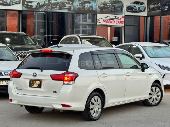 Toyota Corolla Fielder-9