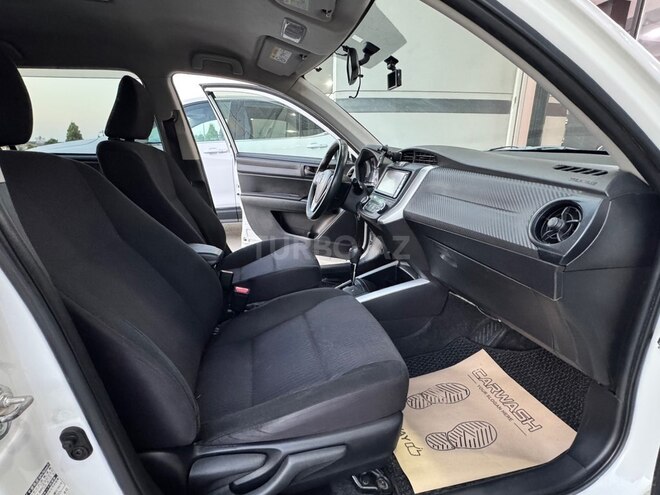 Toyota Corolla Fielder-18