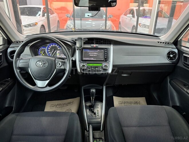 Toyota Corolla Fielder-19