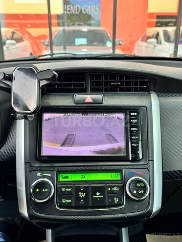 Toyota Corolla Fielder-21