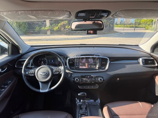Kia Sorento-11