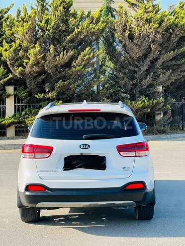 Kia Sorento-8