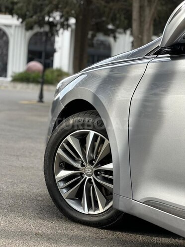 Hyundai Grandeur-7