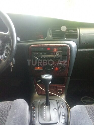 Opel Vectra-14