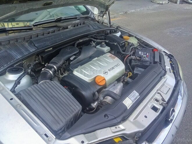 Opel Vectra-18
