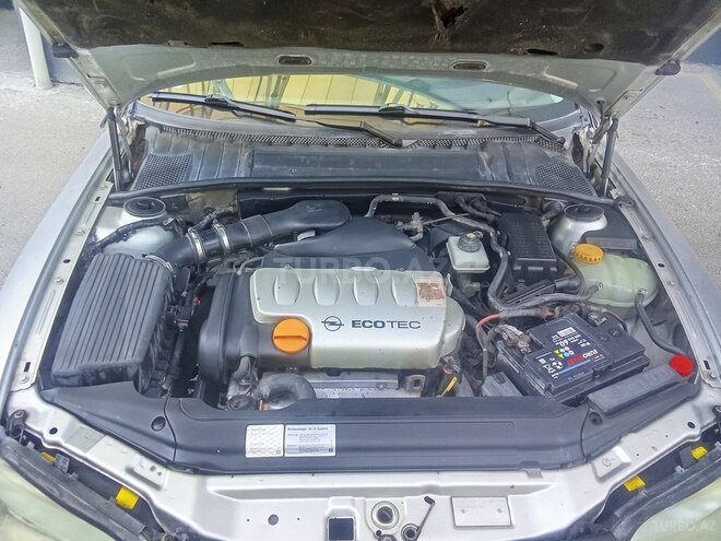 Opel Vectra-19