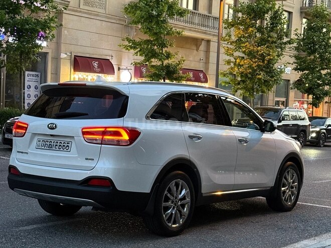 Kia Sorento-10