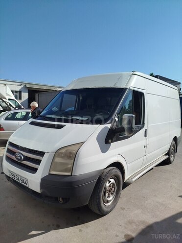 Ford Transit-2