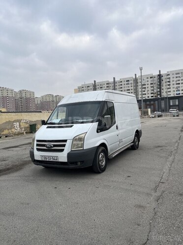 Ford Transit-7