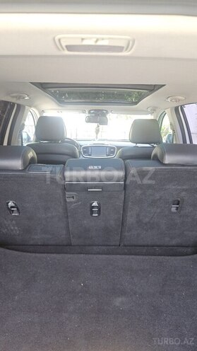 Kia Sorento-8