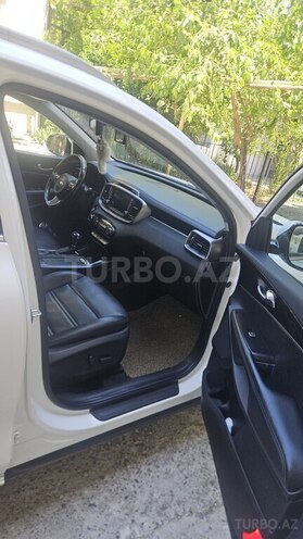 Kia Sorento-12