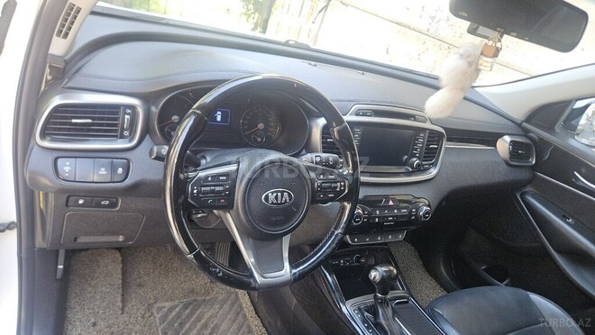 Kia Sorento-10