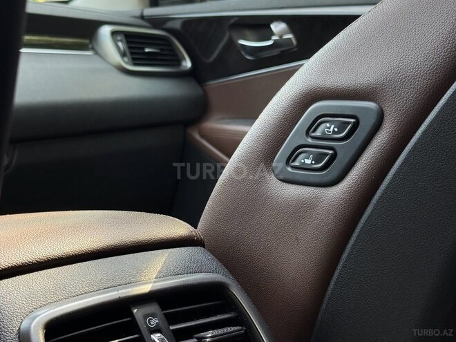 Kia Sorento-19