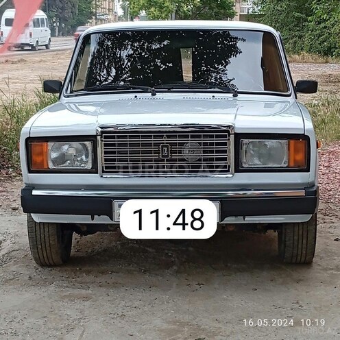 LADA (VAZ) 2107-5