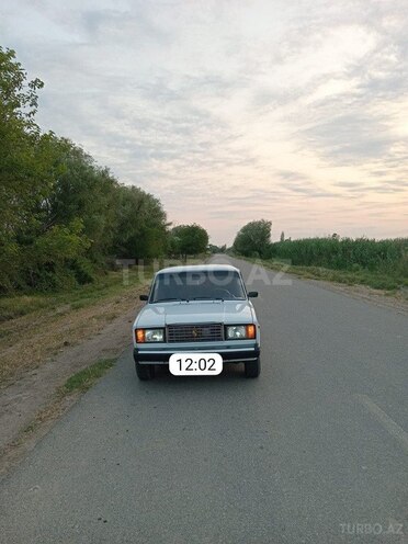 LADA (VAZ) 2107-2