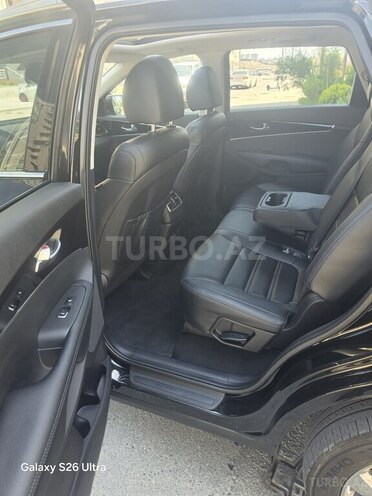 Kia Sorento-12