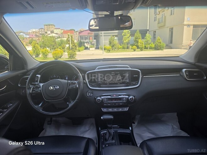 Kia Sorento-11