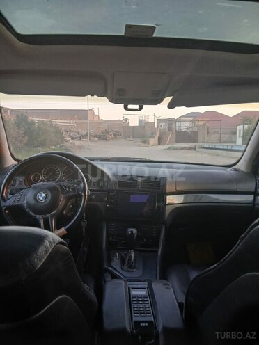 BMW 523-8