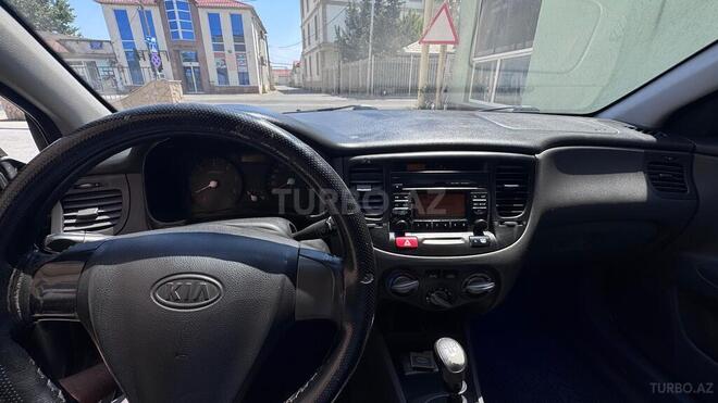 Kia Rio-13