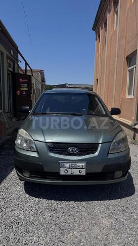 Kia Rio-1