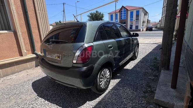 Kia Rio-7