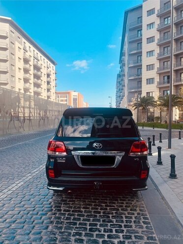 Toyota Land Cruiser-2
