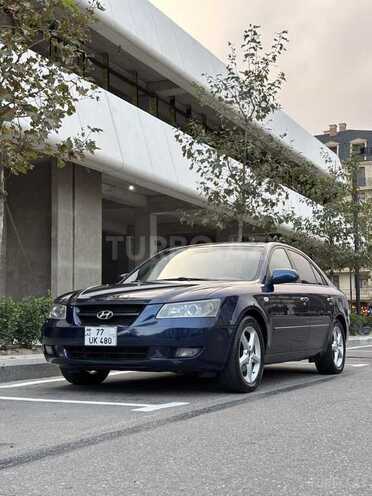 Hyundai Sonata-1