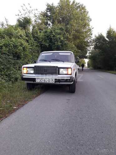 LADA (VAZ) 2107-1