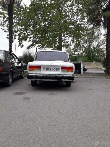 LADA (VAZ) 2107-2
