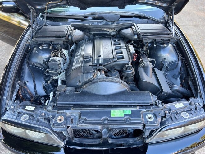BMW 525-9