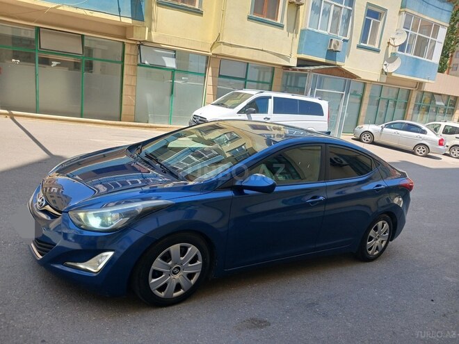 Hyundai Elantra-3