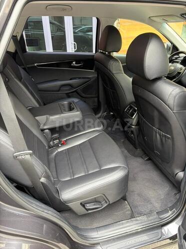 Kia Sorento-10