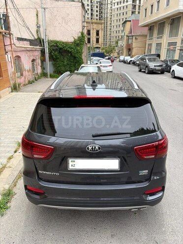 Kia Sorento-3