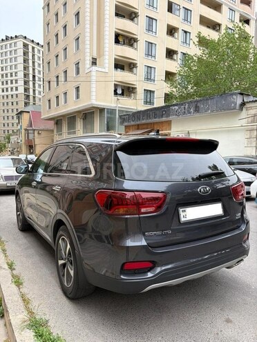 Kia Sorento-2