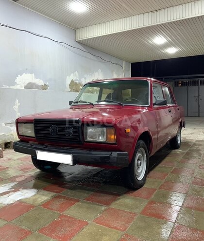 LADA (VAZ) 2107-1