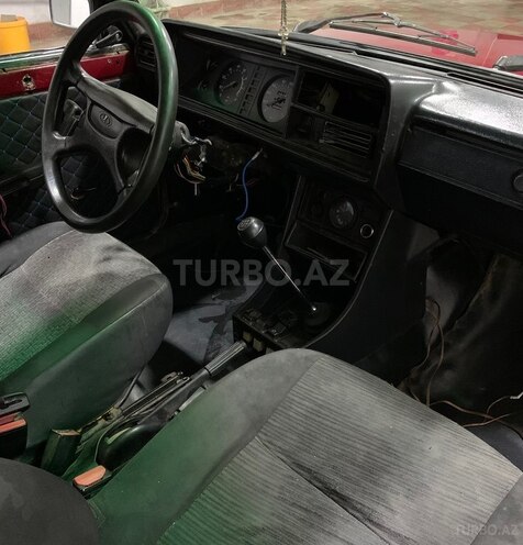 LADA (VAZ) 2107-8