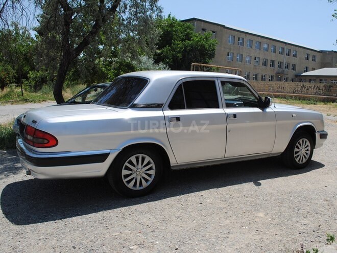 GAZ 3110 "Volga"-5