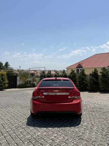 Chevrolet Cruze-2