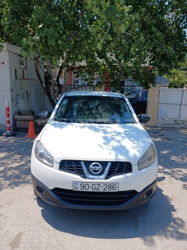 Nissan Qashqai-1