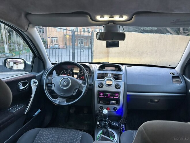 Renault Megane-5
