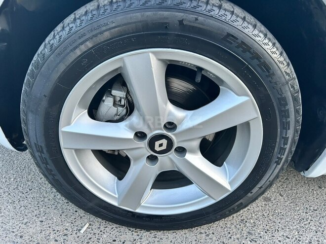 Renault Megane-16
