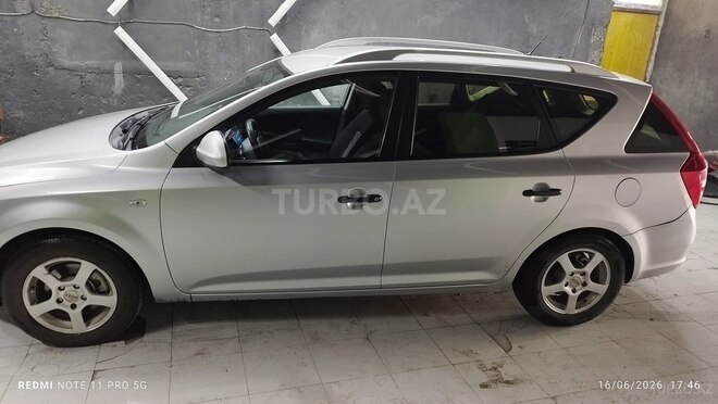 Kia Ceed-4