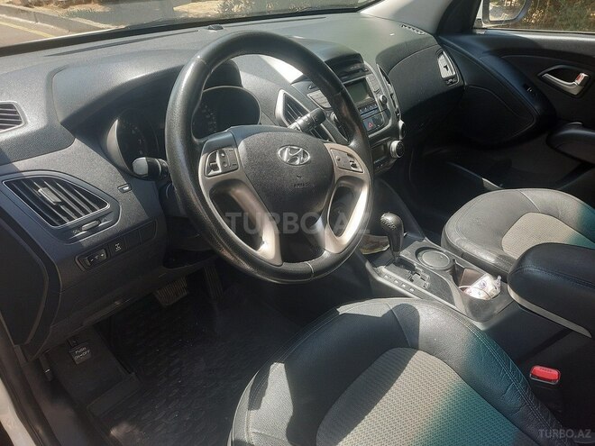 Hyundai ix35-6