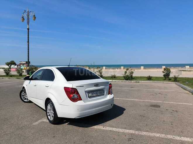 Chevrolet Aveo-5