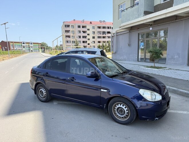 Hyundai Accent-3