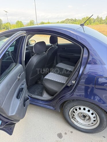 Hyundai Accent-8